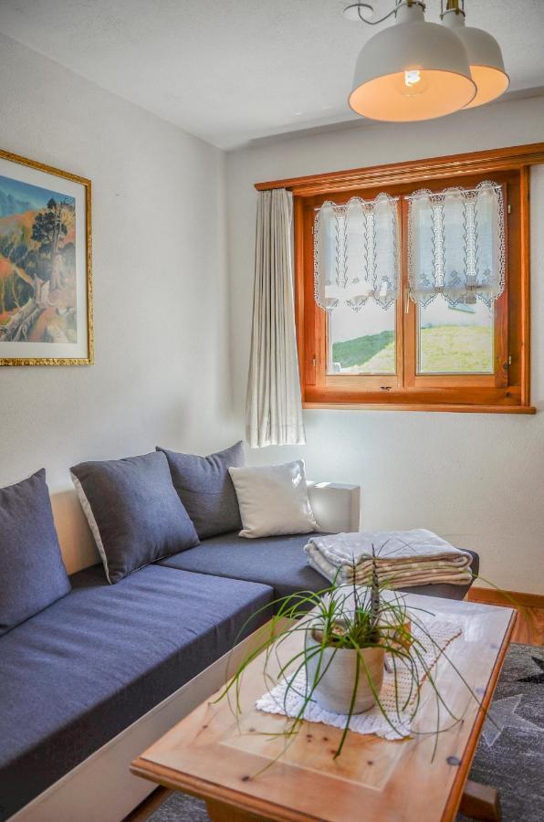 Appartamento Chasa Curtins Valchava Esterno foto